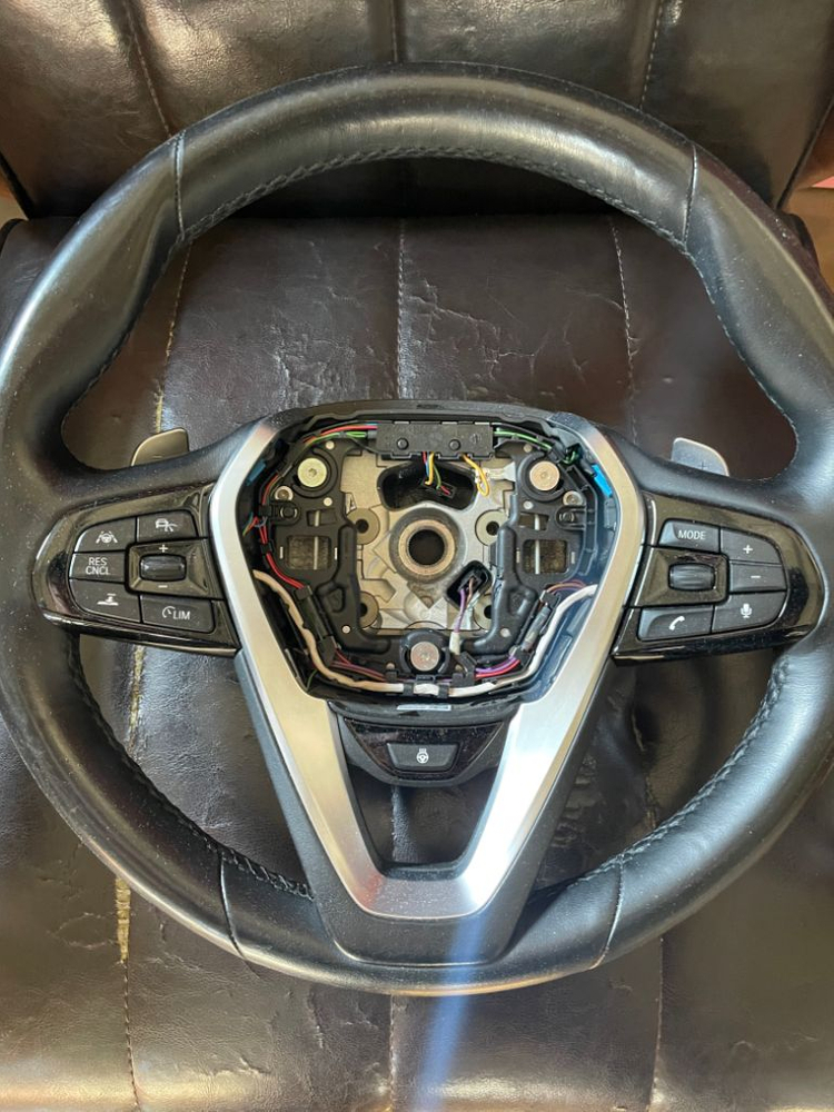 bmw 5시리즈 g30 핸들 이미지
