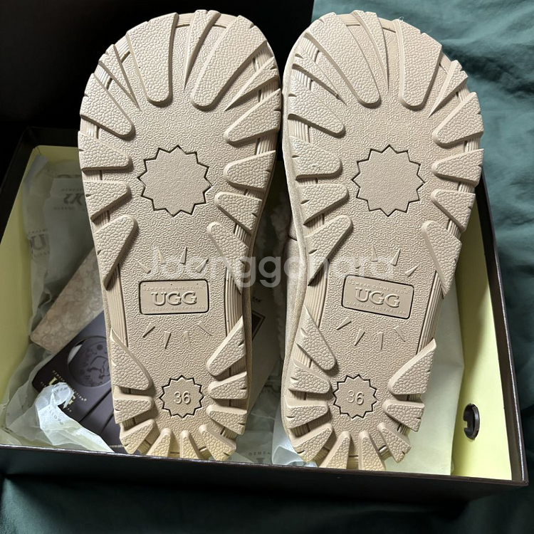 UGG 오즈웨어 어그 바이올렛 쉐어링 로퍼 샌드 36--2