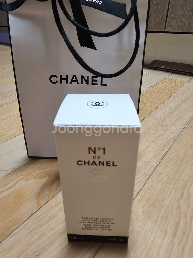 샤넬 N1 DE CHANEL 레드 까멜리아 로씨옹 스킨--0