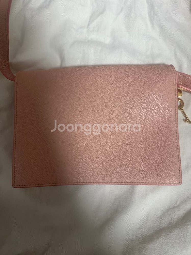 헤지스 여성 팡크 크로스백--1