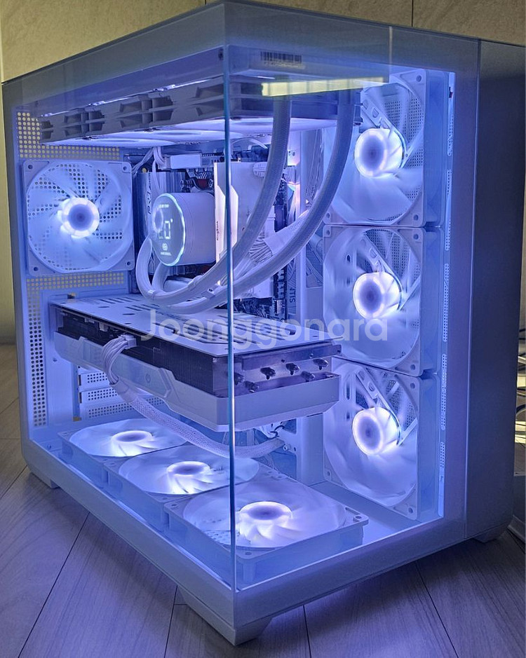 라이젠7 7800X3D RTX4080슈퍼 본체 팝니다--1
