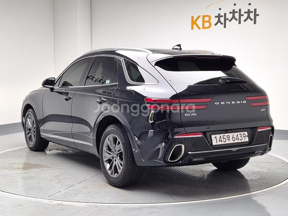 제네시스 GV70 2.5T AWD 기본형--1