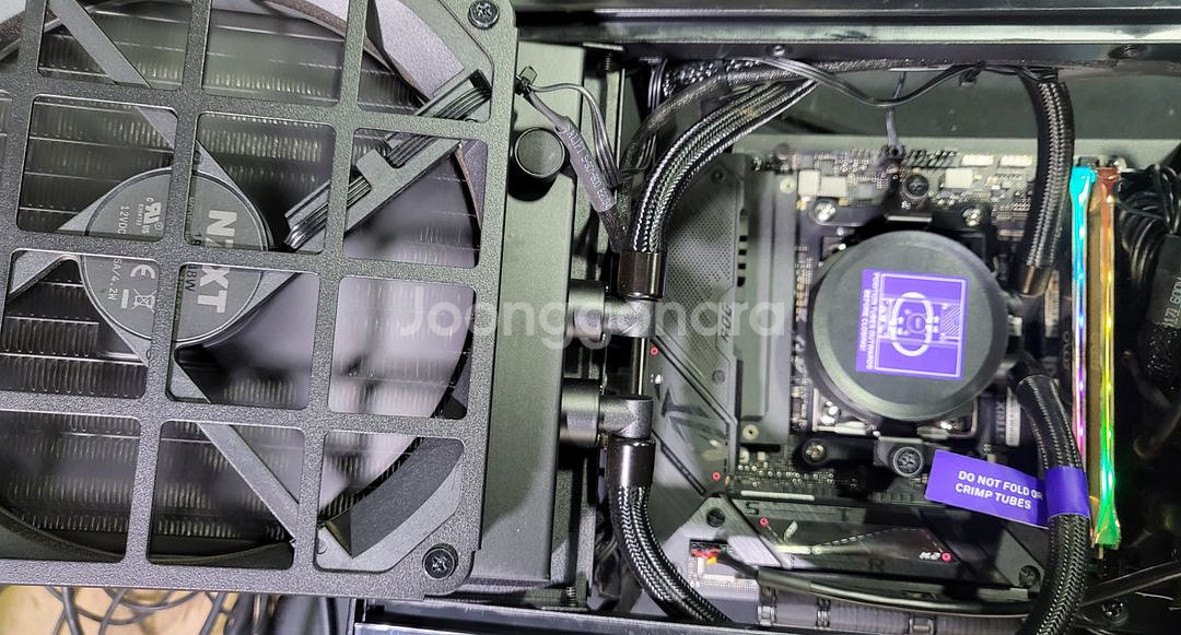 H1 iTX본체 라이젠 7600 32G 4070 2TB--2