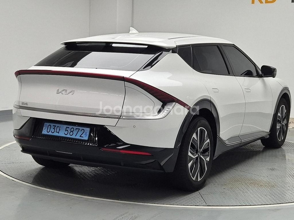 기아 EV6 롱 레인지 2WD 어스--1