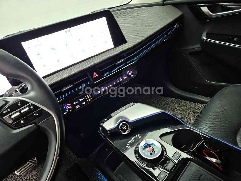 기아 EV6 롱 레인지 2WD 어스--8
