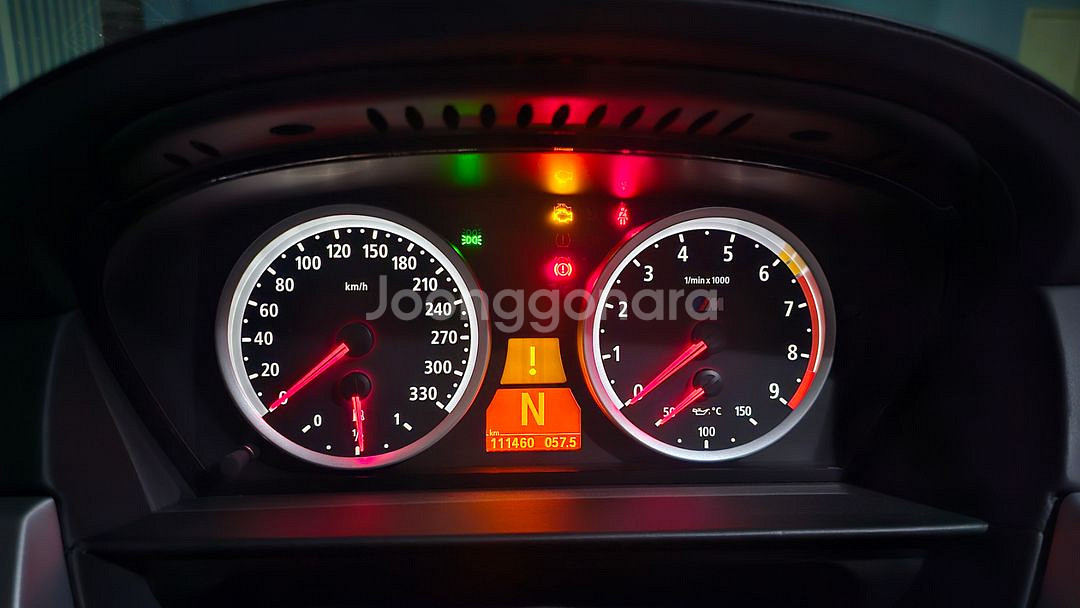 BMW E60 M5 V10 5000CC LCI 후기형--6
