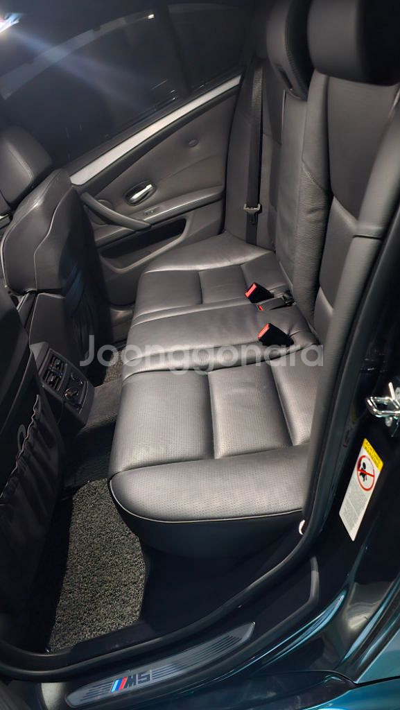 BMW E60 M5 V10 5000CC LCI 후기형--5
