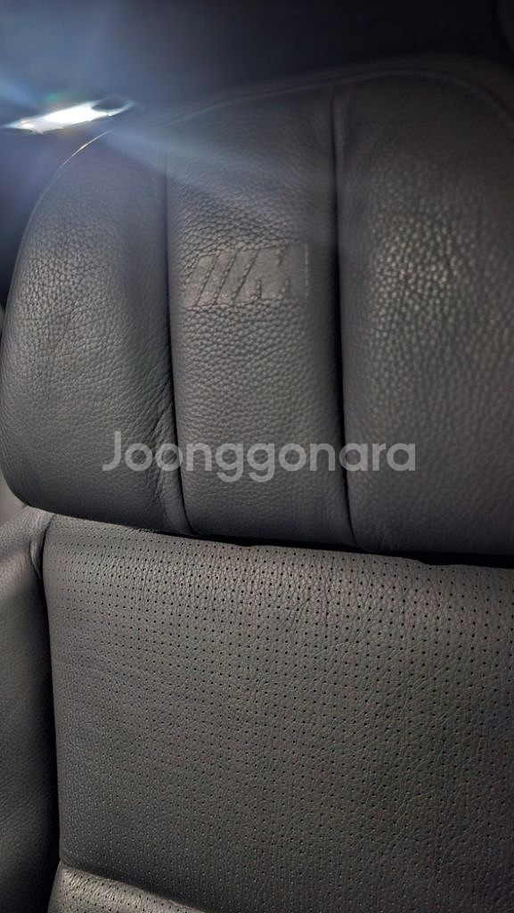 BMW E60 M5 V10 5000CC LCI 후기형--7