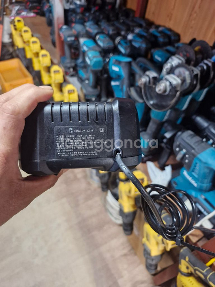 보쉬충전기36V 프리볼트고속충전기 GAL3680CV--3