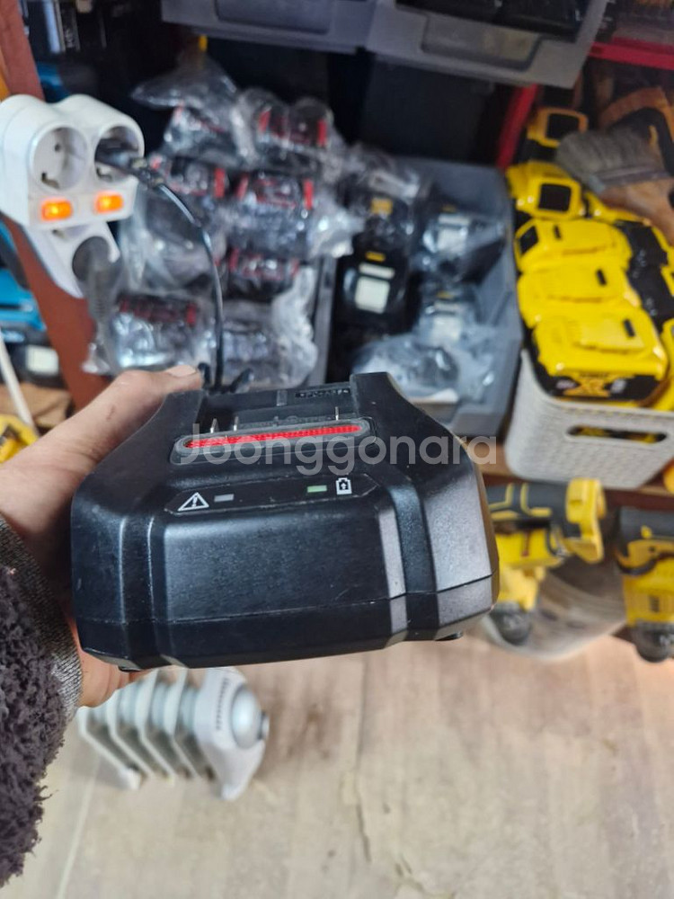 보쉬충전기36V 프리볼트고속충전기 GAL3680CV--1