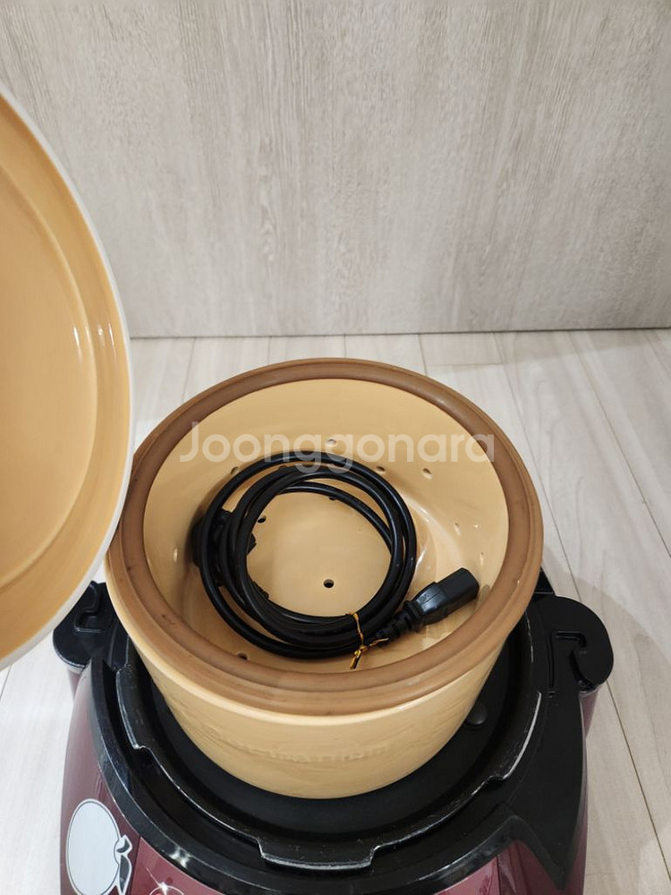 오쿠 oc-8600r 작동굿 상태굿. 착불2--3