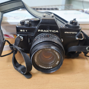 PRAKTICA BC1 필름카메라(필름감는 손장비 부러