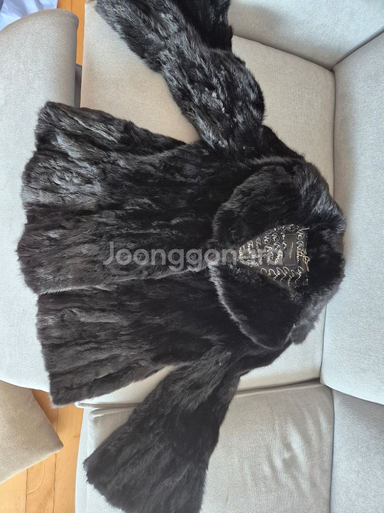 아나카프리 밍크 블랙 자켓--2