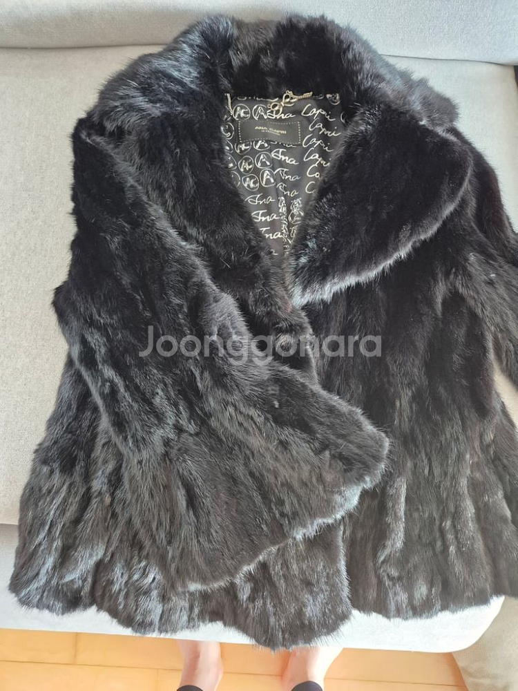 아나카프리 밍크 블랙 자켓--3