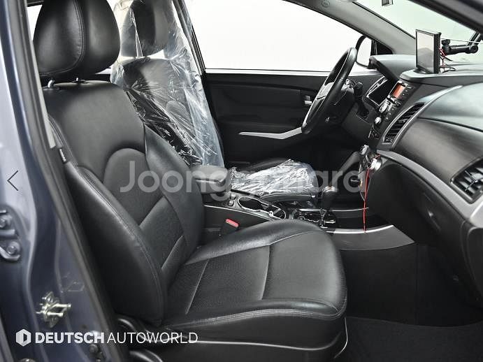 @15년식 뉴 코란도C 2.2 2WD RX 최고급형--9