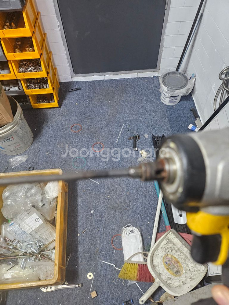 디월트dcf801팔아요 배터리x--2