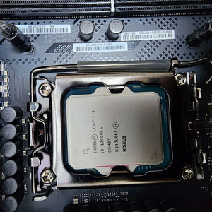 ASUS MAXIMUS Z790 + i9-13900KS