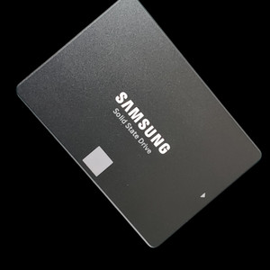 삼성 860 EVO 2.5인치 SSD 500GB