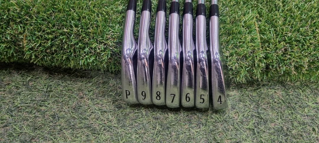 타이틀리스트 716mb 머슬아이언세트 이미지