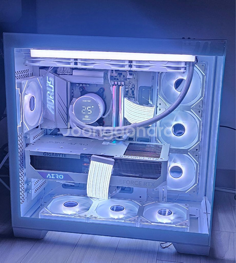 라이젠9 7950X3D 96GB RTX4080s 본체--0