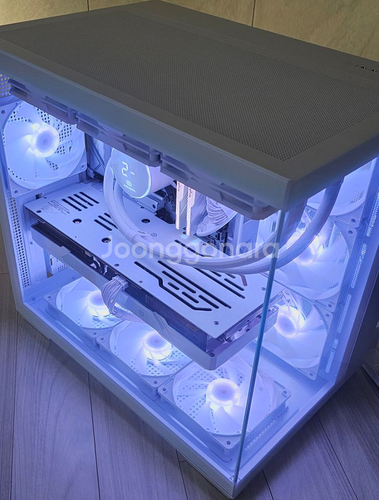 라이젠7 7800X3D RTX4080S 화이트 새본체--1