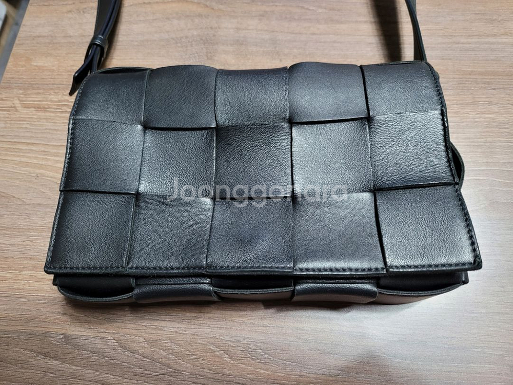 보테가베네타 카세트백 레더--1