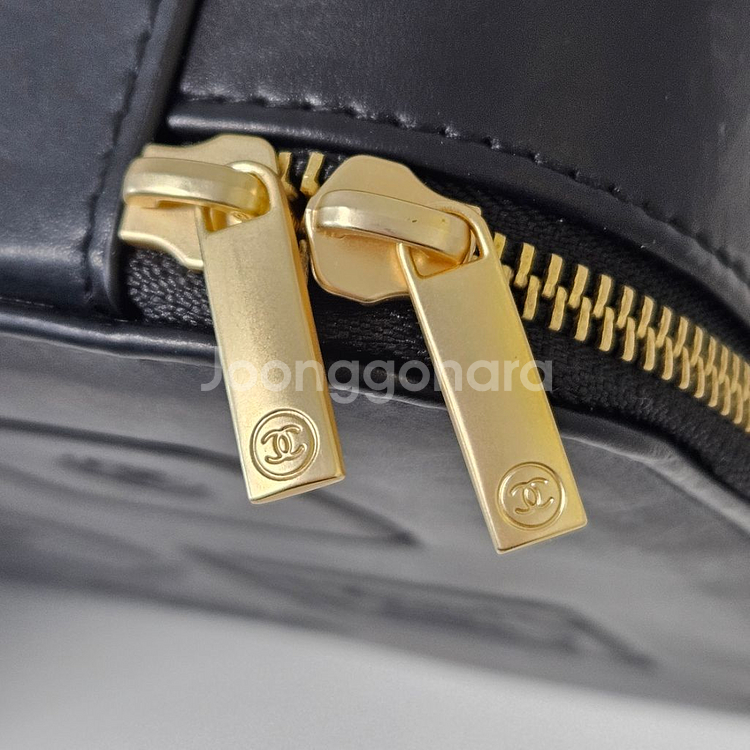 샤넬 뷰티 보관함 파우치--1