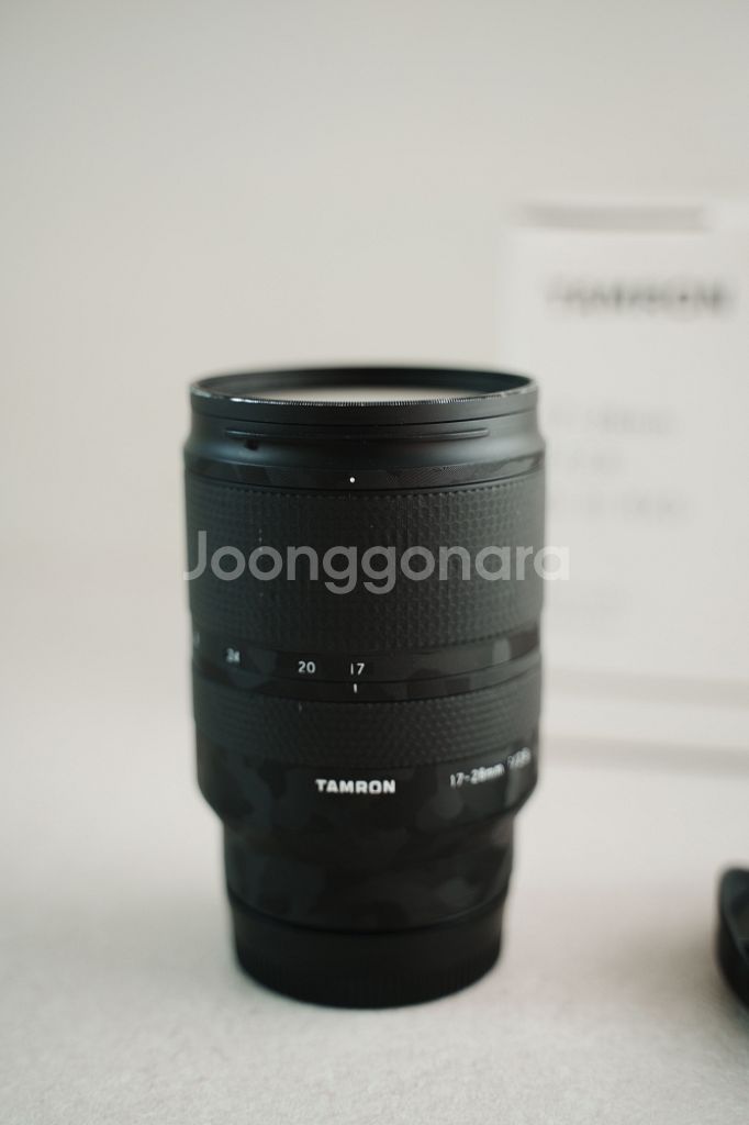 탐론 17-28mm f2.8 소니마운트--1