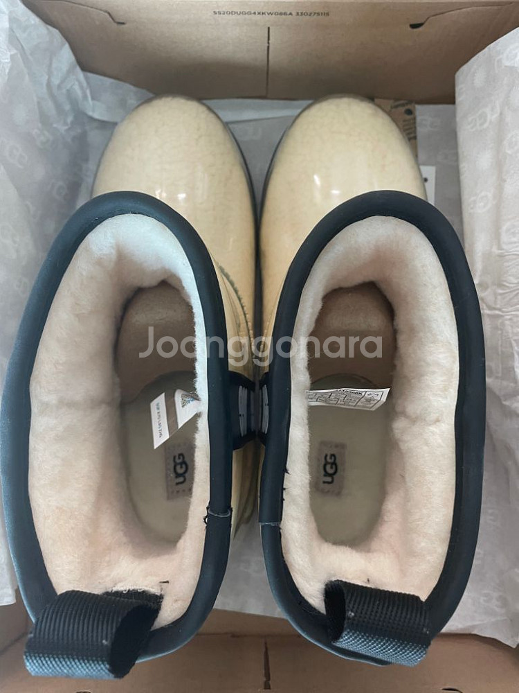 미국 어그 클리어 빅키즈6사이즈 (240-245)--4