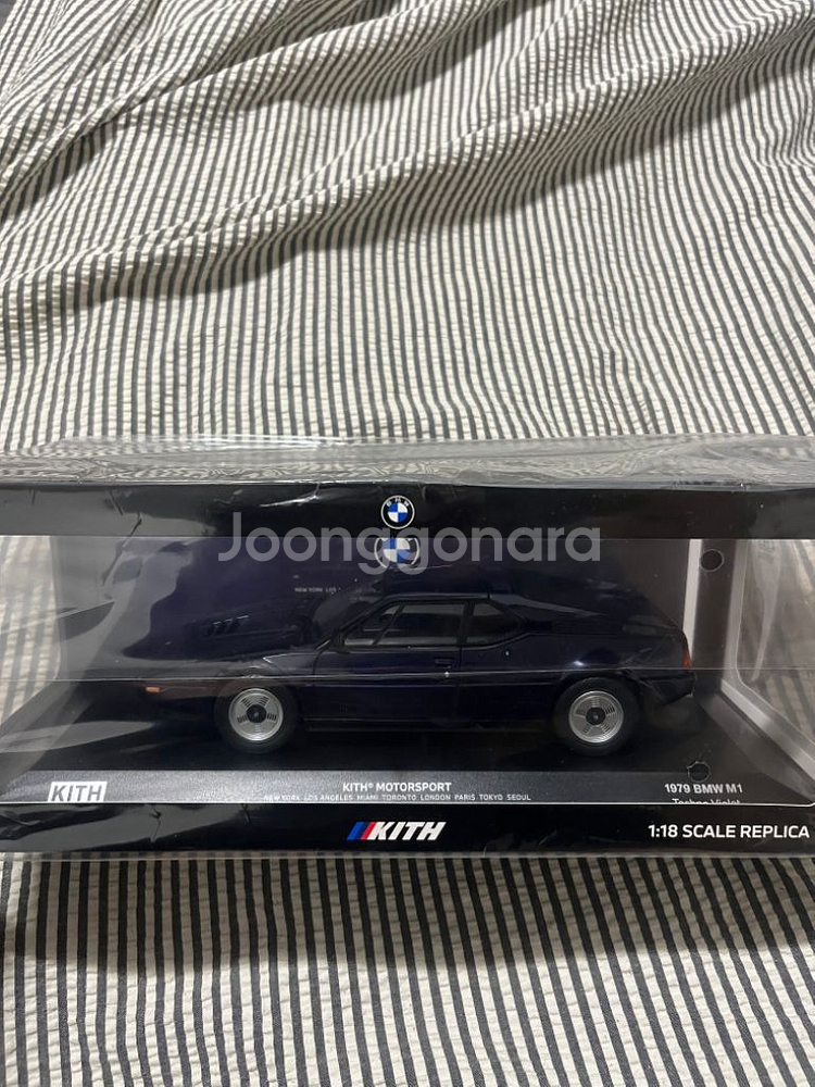 키스 kith x bmw m1 1:1.8 모형 레플리카--8