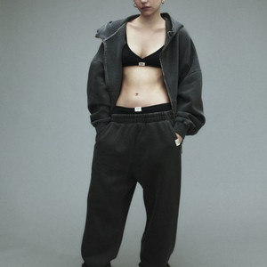 글로니 G CLASSIC WASHED SWEATPANT