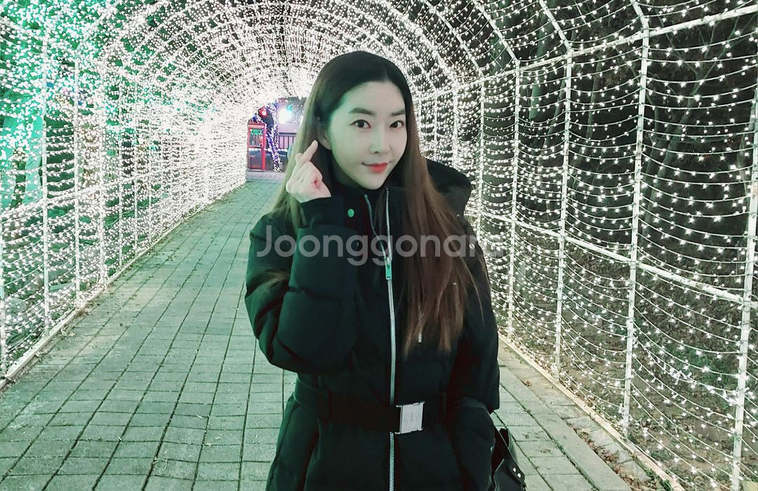무스너클클라우드벨티드롱패딩--3