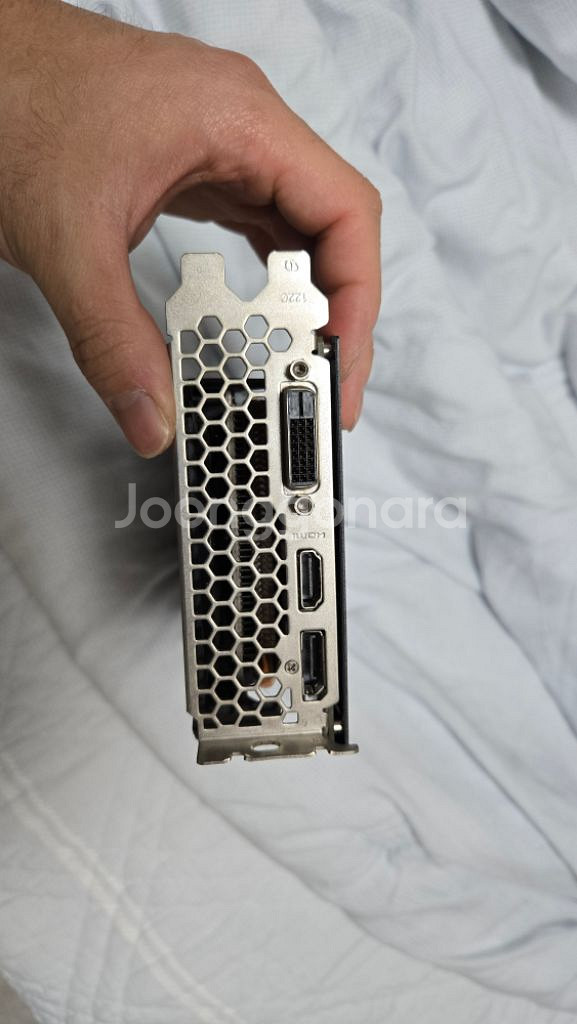 이엠택 그래픽카드 RTX 2060 판매합니다.--3
