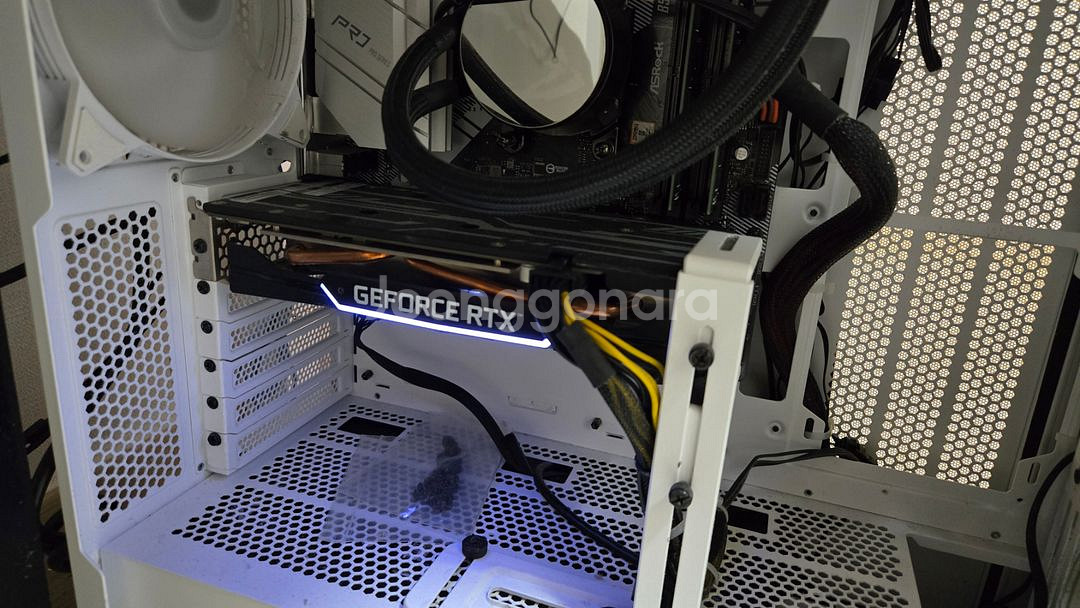 이엠택 그래픽카드 RTX 2060 판매합니다.--1