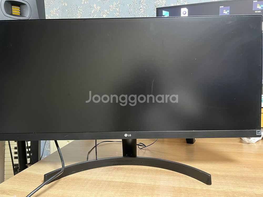 LG 27인치 와이드 모니터 평면--0