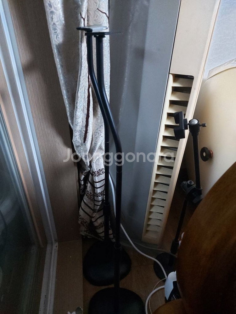 SWA 8500 리어스피커 및 거치대2EA 판매--2