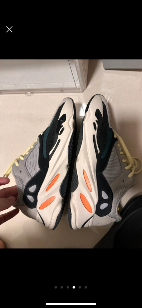 아디다스 웨이브러너 이미지