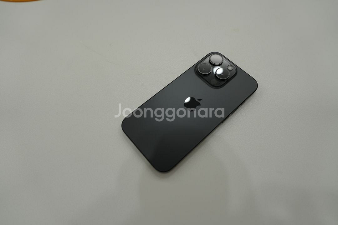 아이폰15pro 128g--2