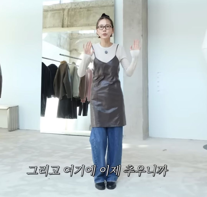 쿠어 우먼 비건 레더 백 스트랩 뷔스티에 드레스(새상품--0