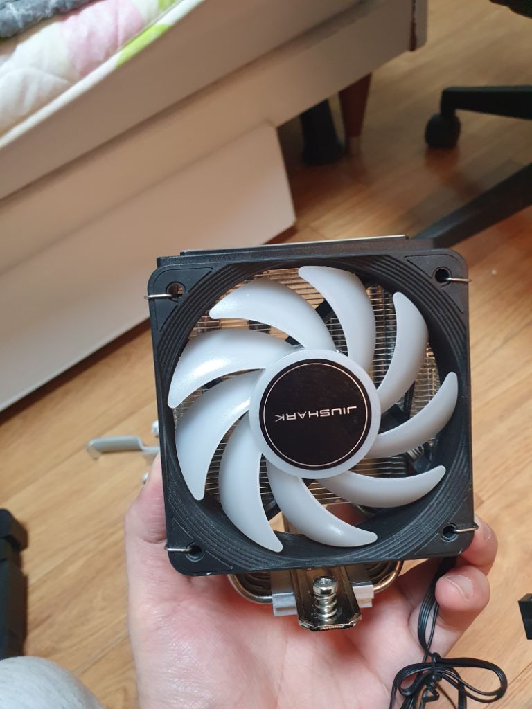 jiushark jf100rs argb 팝니다 타워형