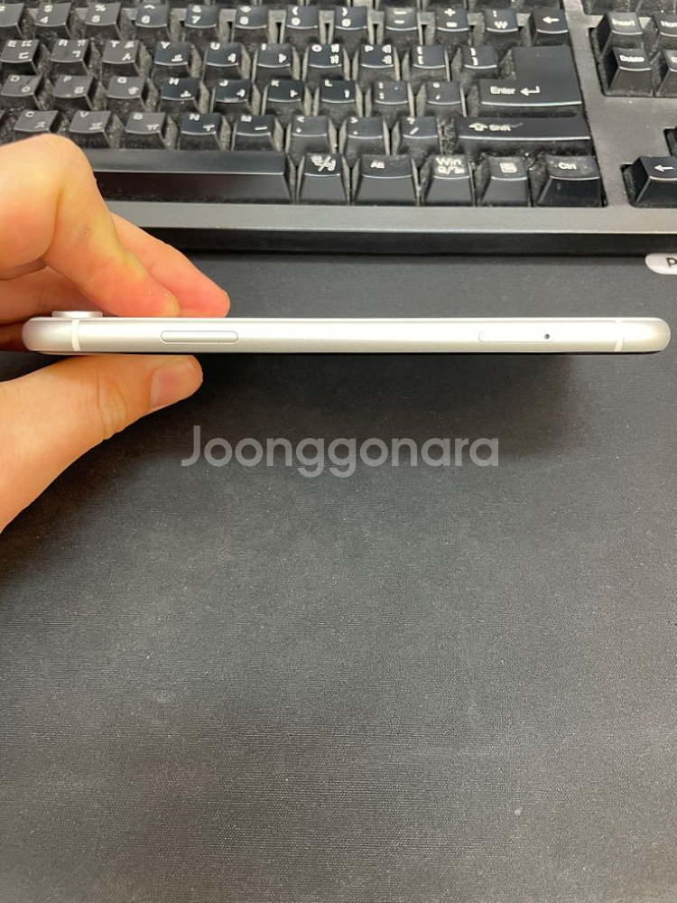 아이폰XR 화이트 64GB 배터리88% 상태좋은 중고2--4