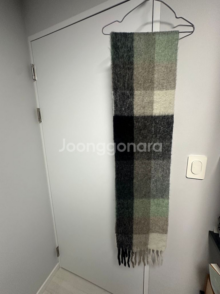 fw22 아크네 체크 검정 그린 모헤어 머플러(실착1회--4