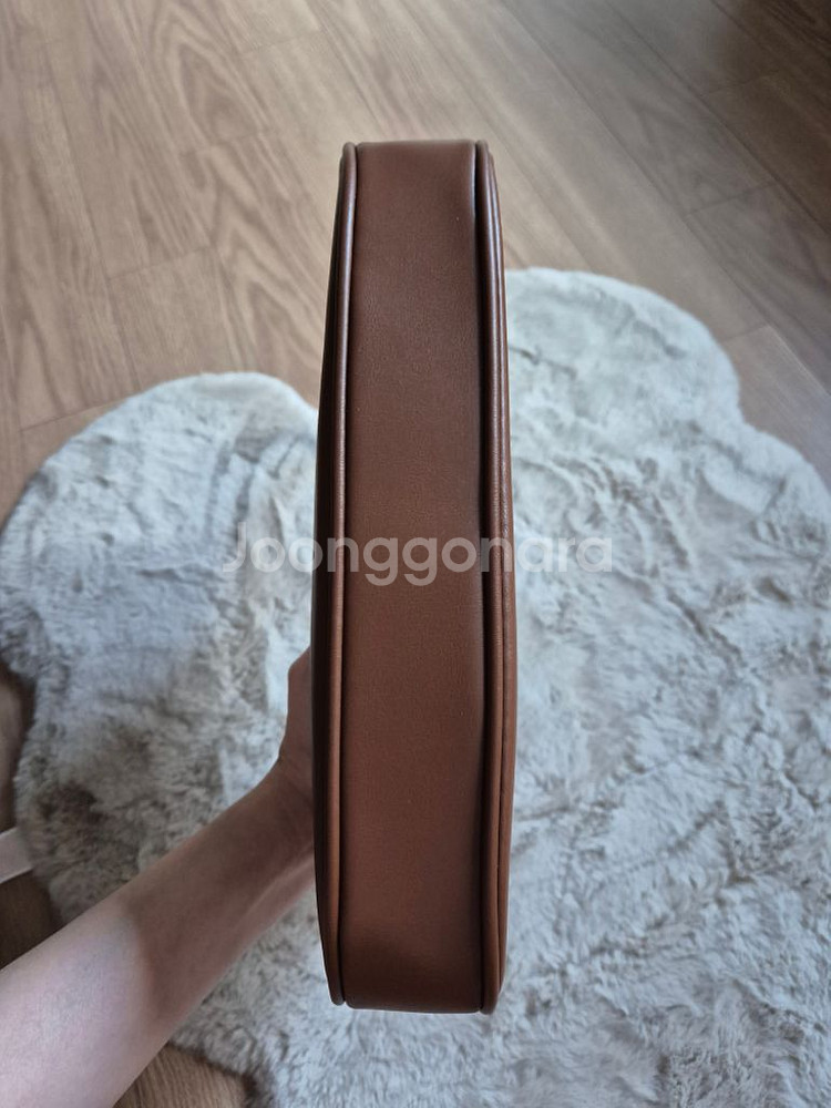 h&m비건 호보백 새상품급 라벨있음 (카멜브라운)--3