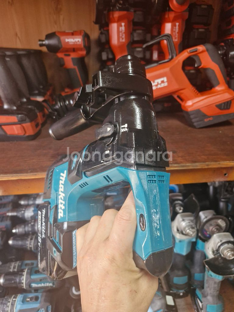 마끼다충전함마드릴DHR171 배터리포함.사진그대로 2번--7