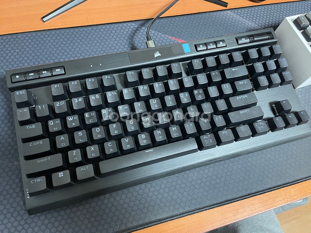 커세어 K70 RGB TKL 적축 키보드(1달 사용)--3