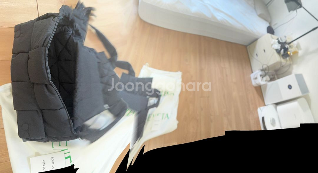 보테가베네타 패딩 카세트백--2