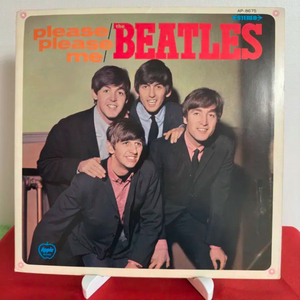 The Beatles 데뷔LP