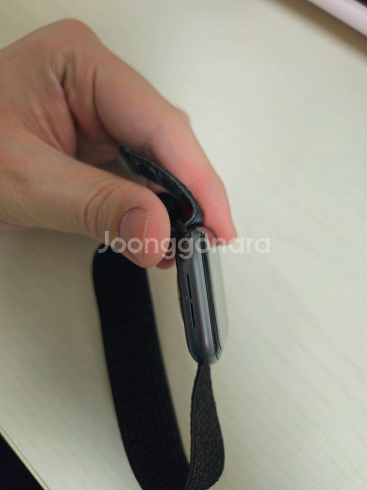 애플워치4 42mm 나이키 스페이스 그레이--1