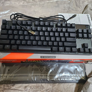 스틸시리즈 apex pro tkl gen3 급처