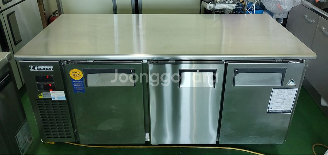부성 에베레스트 테이블냉동냉장고 간냉식 1800--4